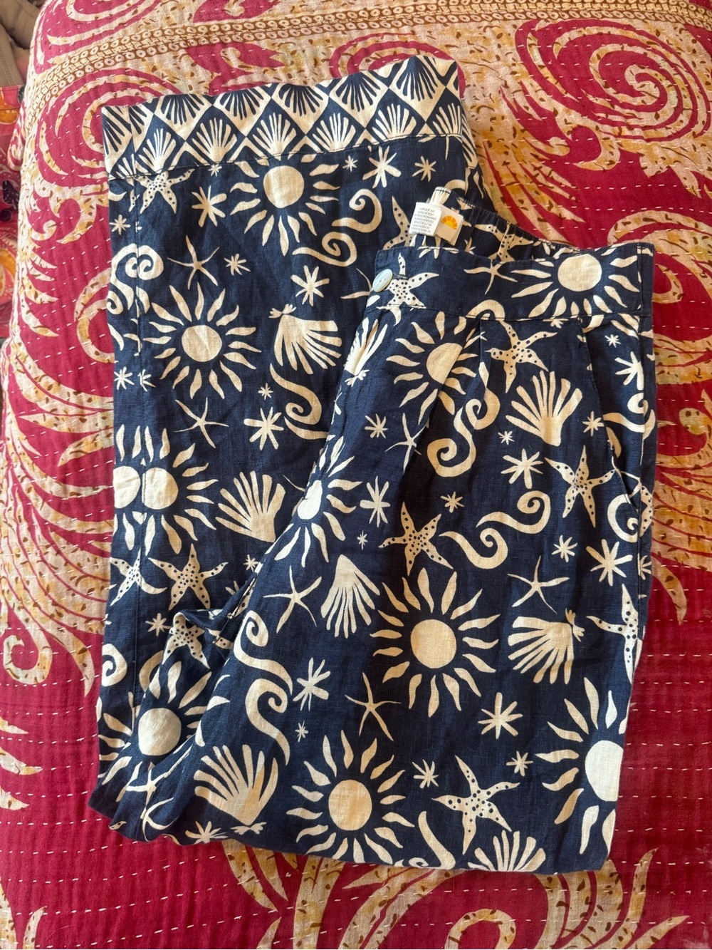 C&C California Navy Blue and Cream Sun & Starfish Print Linen Pants!!!